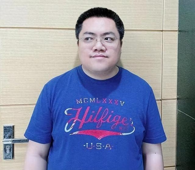 电竞毒奶黄旭东与FC的神秘羁绊：他受邀参与FConline特别节目，终揭开谜底！