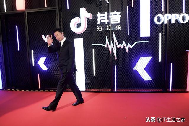 收藏、搜索和下载最热门的50首抖音音乐