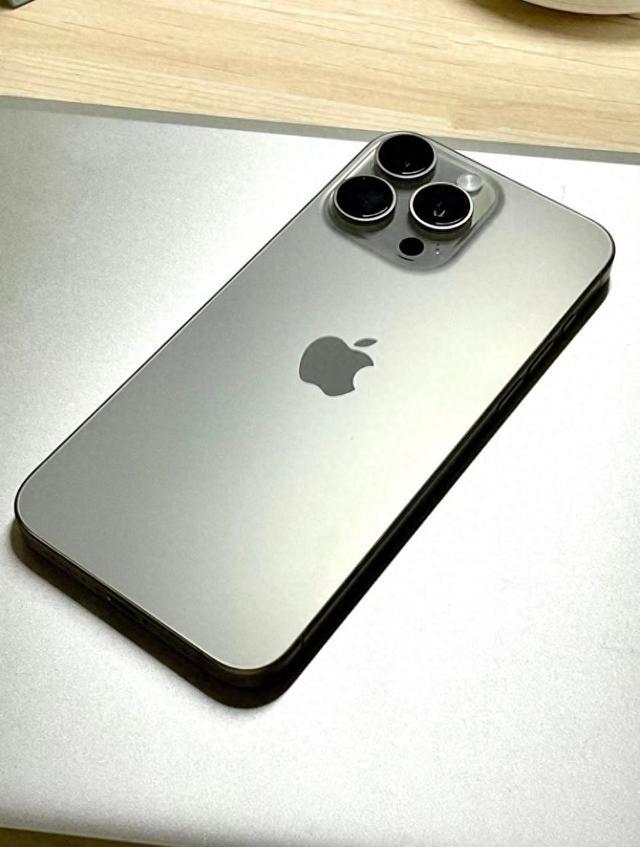 如何在iPhone上实现微信分身双开？学会iOS设备上的双微信设置